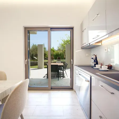Βίλα Marian With Private Swimming Pool & Jacuzzi
