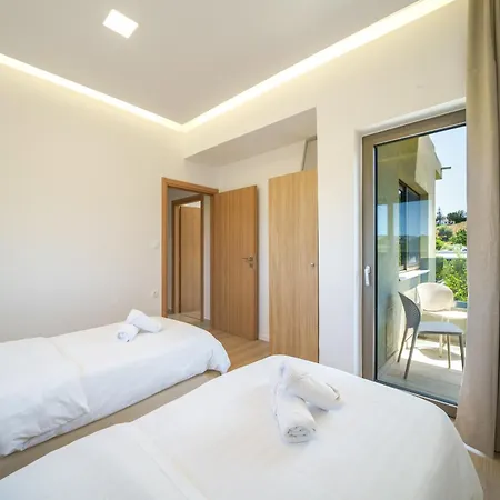 Villa Marian With Private Swimming Pool & Jacuzzi Georgioupoli