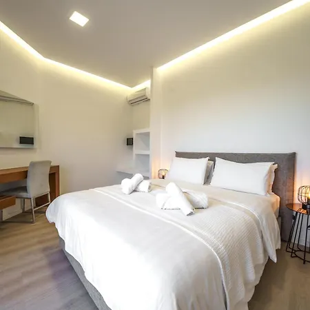 Marian With Private Swimming Pool & Jacuzzi Georgioupoli